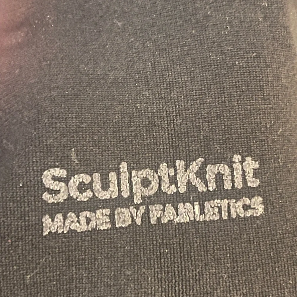 Sculptknit by Fabletics. Size unknown, see measurements below. GUC - Picture 4 of 5